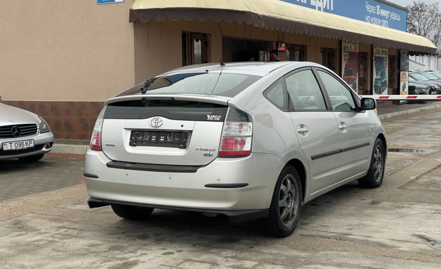 Toyota Prius 20 Hybrid