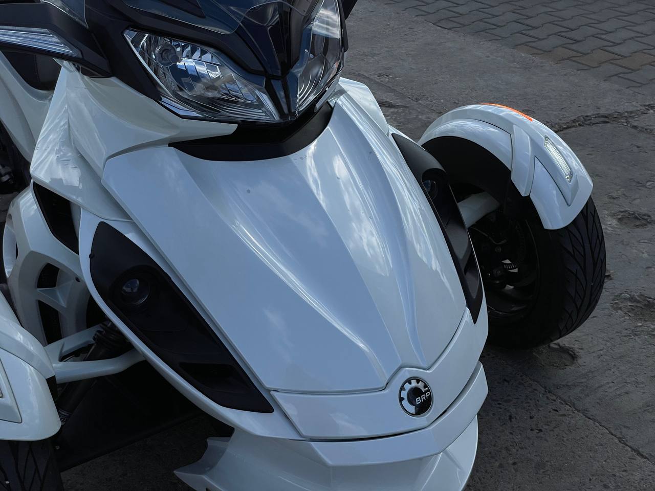 Can-Am Spyder Roadster ST (BRP)