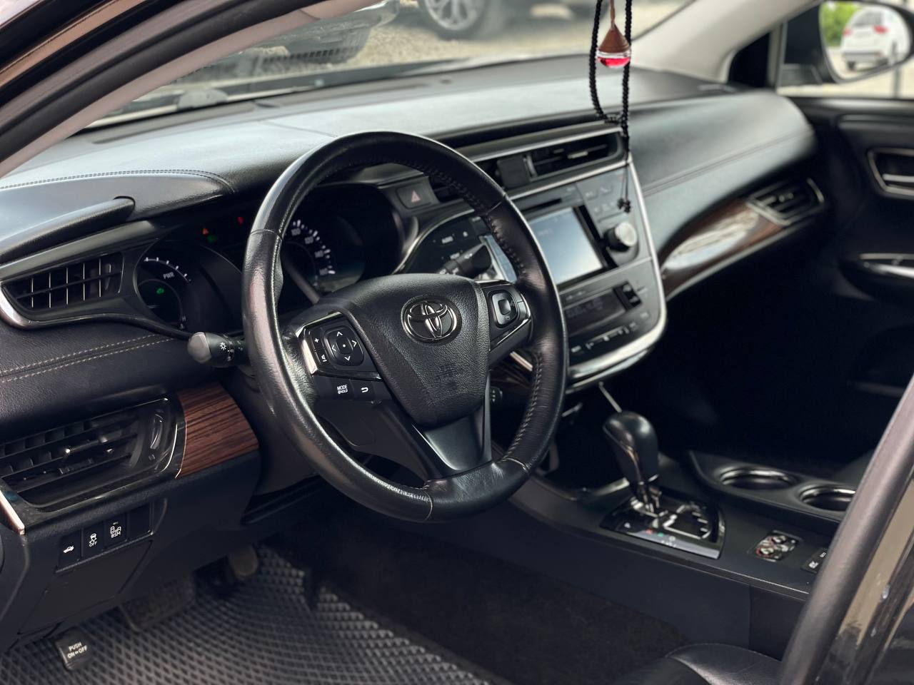 Toyota Avalon Hybrid