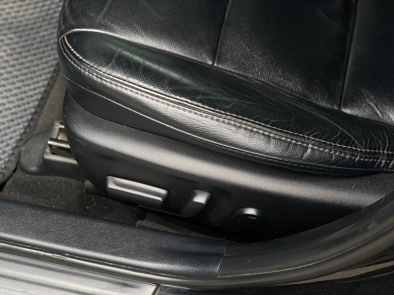 Toyota Avalon Hybrid