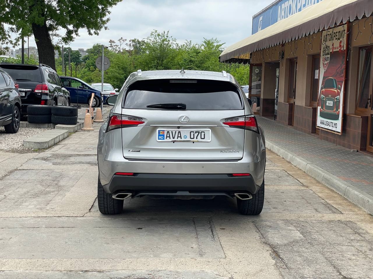 Lexus NX200t