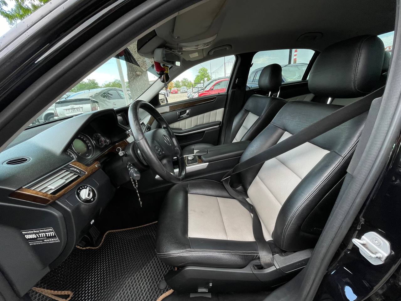 Mercedes Benz W212 E350