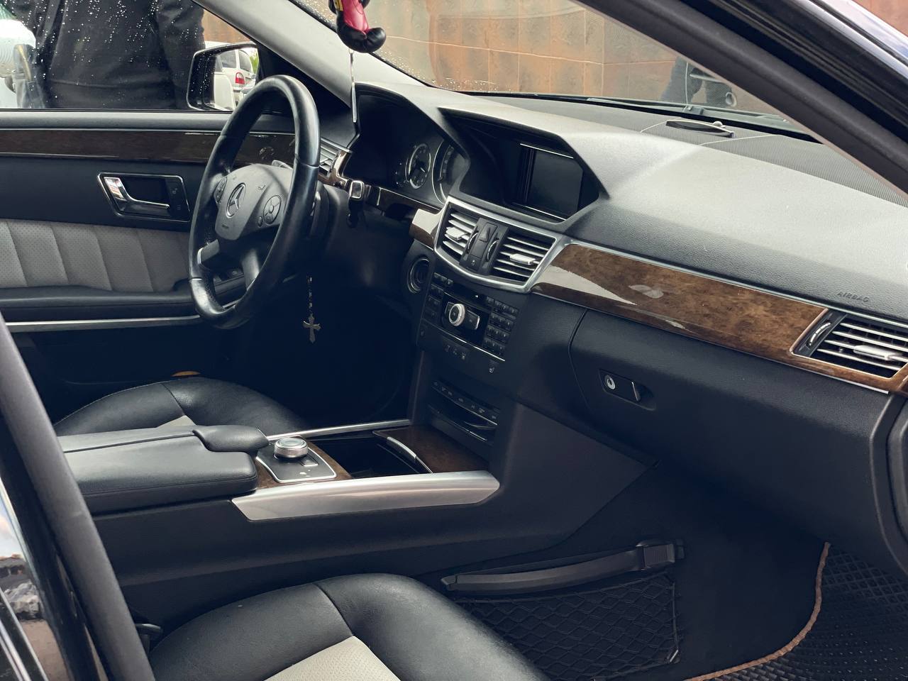 Mercedes Benz W212 E350