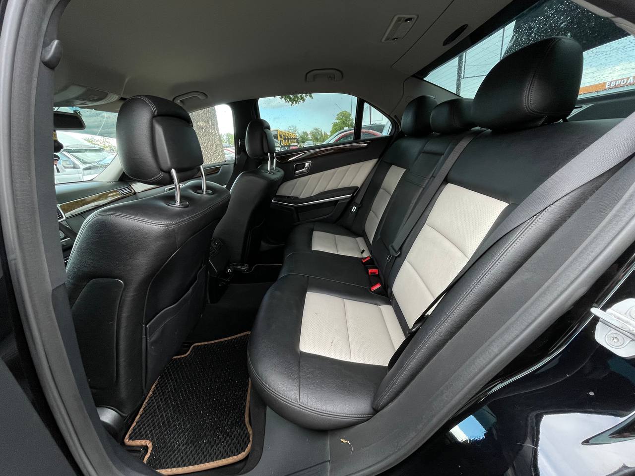 Mercedes Benz W212 E350