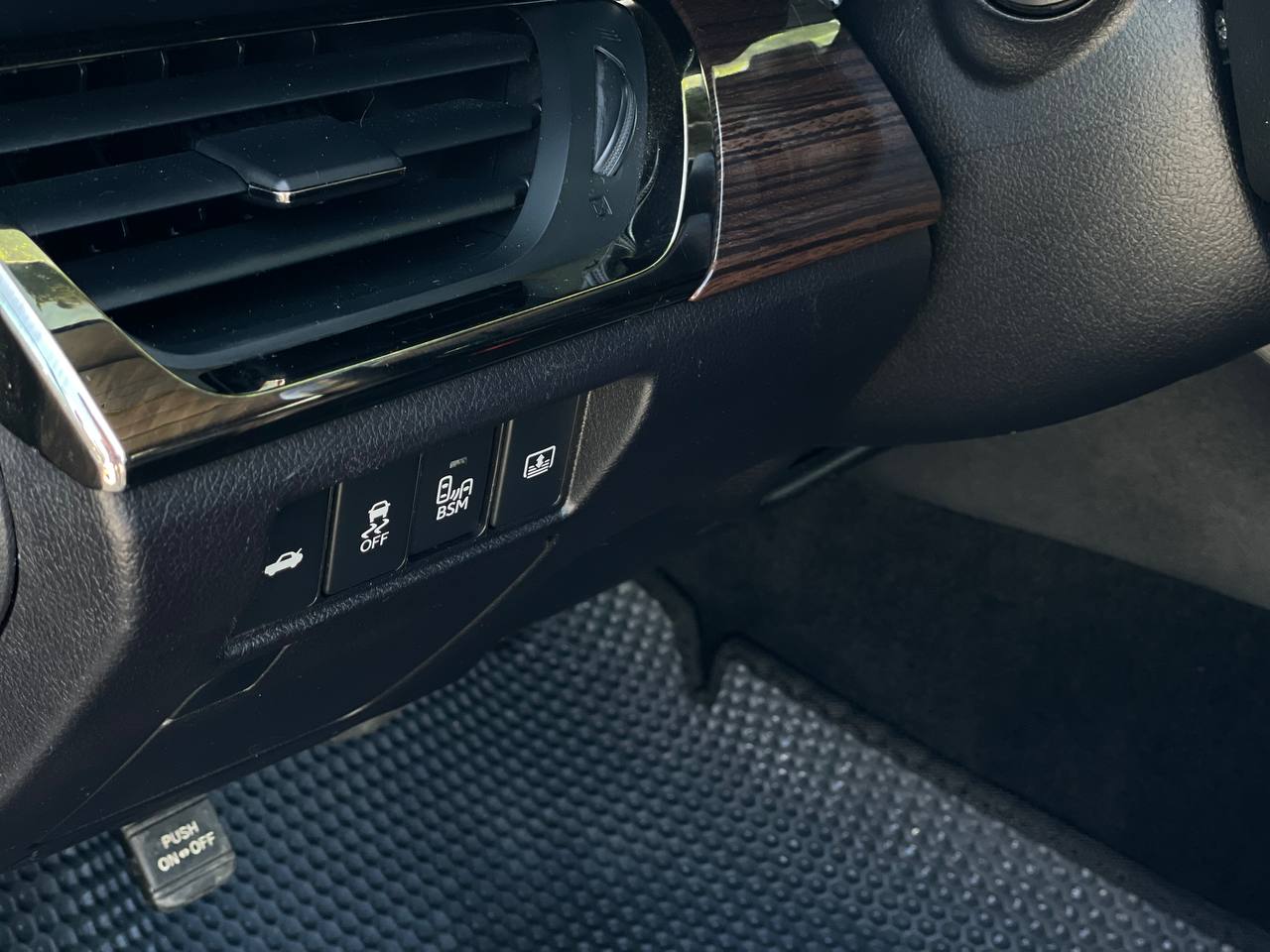 Toyota Avalon Hybrid