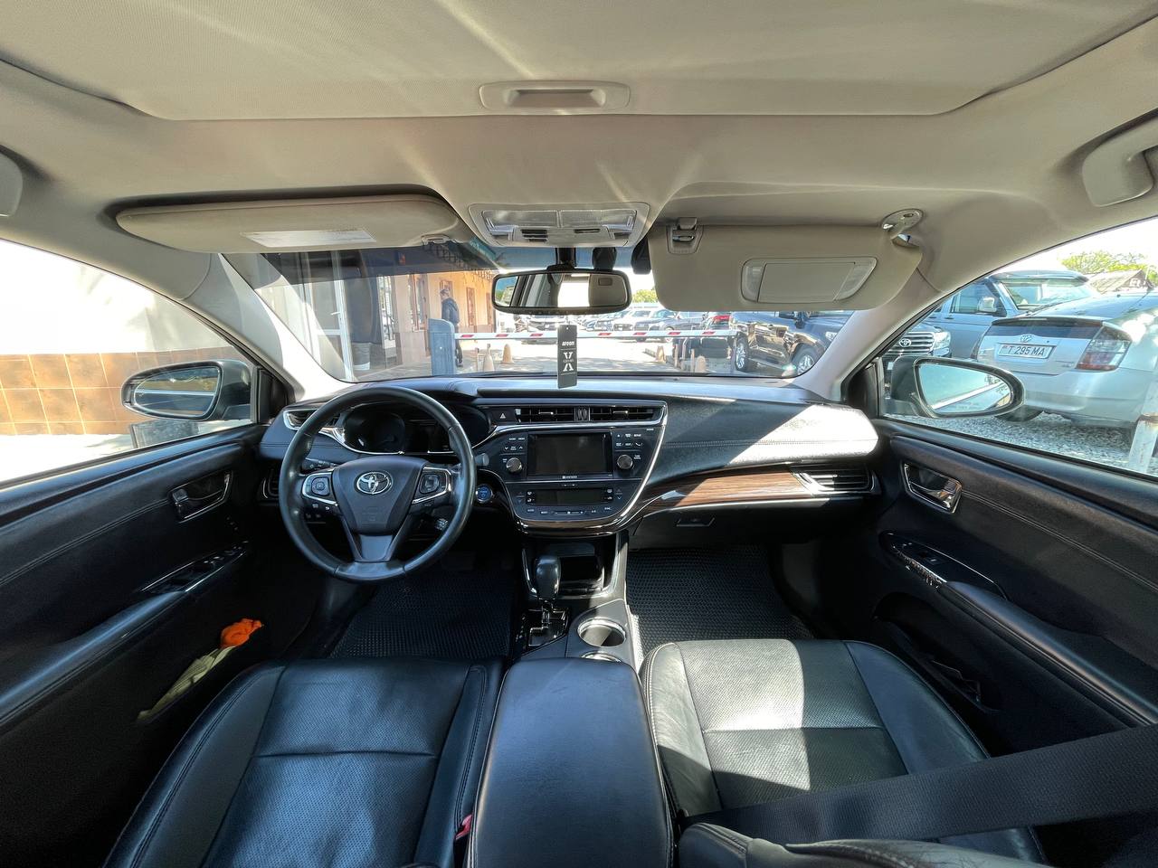 Toyota Avalon Hybrid