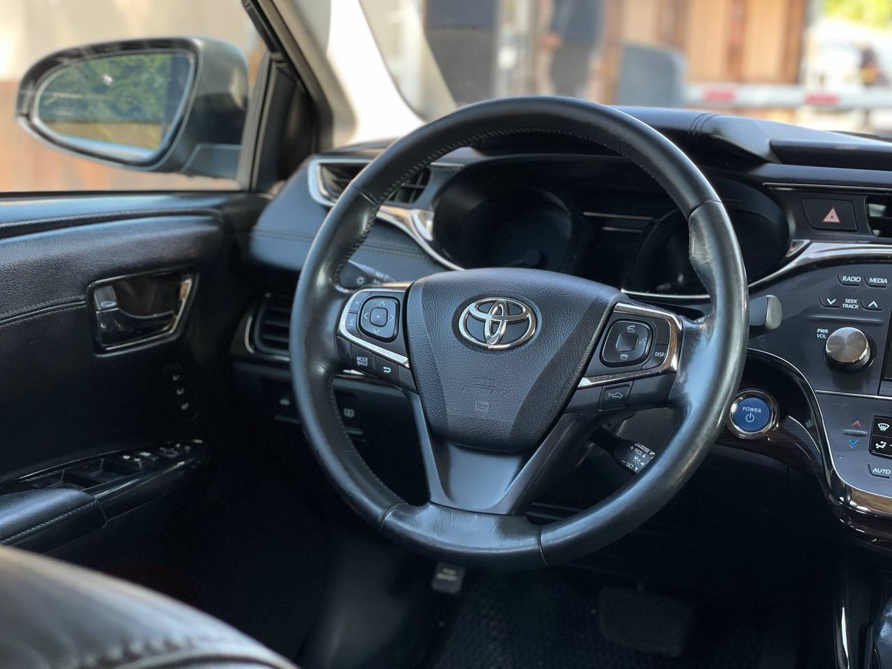 Toyota Avalon Hybrid