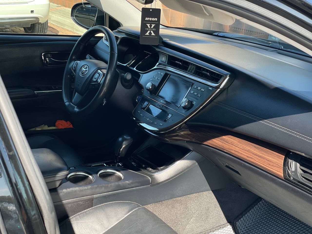 Toyota Avalon Hybrid