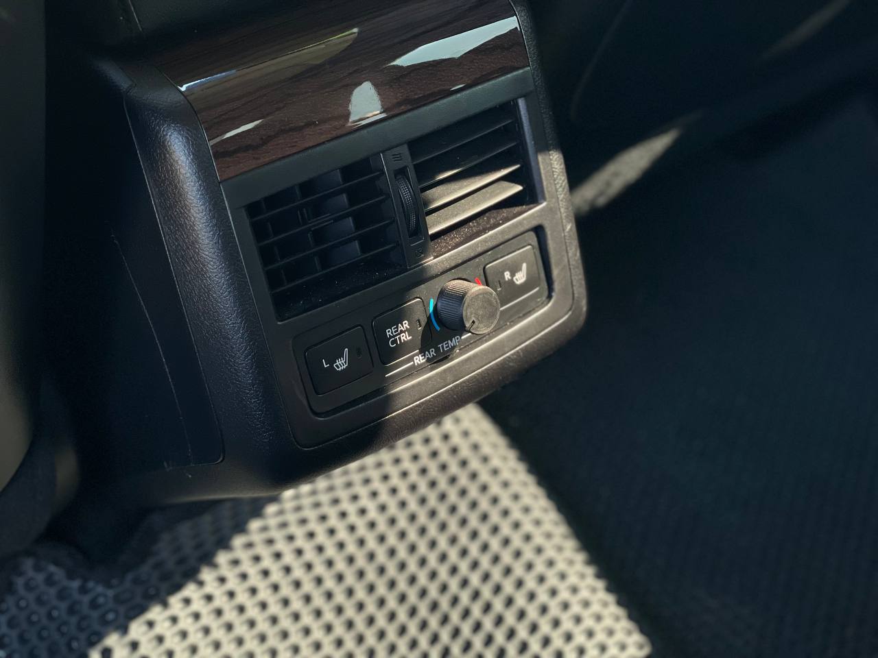 Toyota Avalon Hybrid