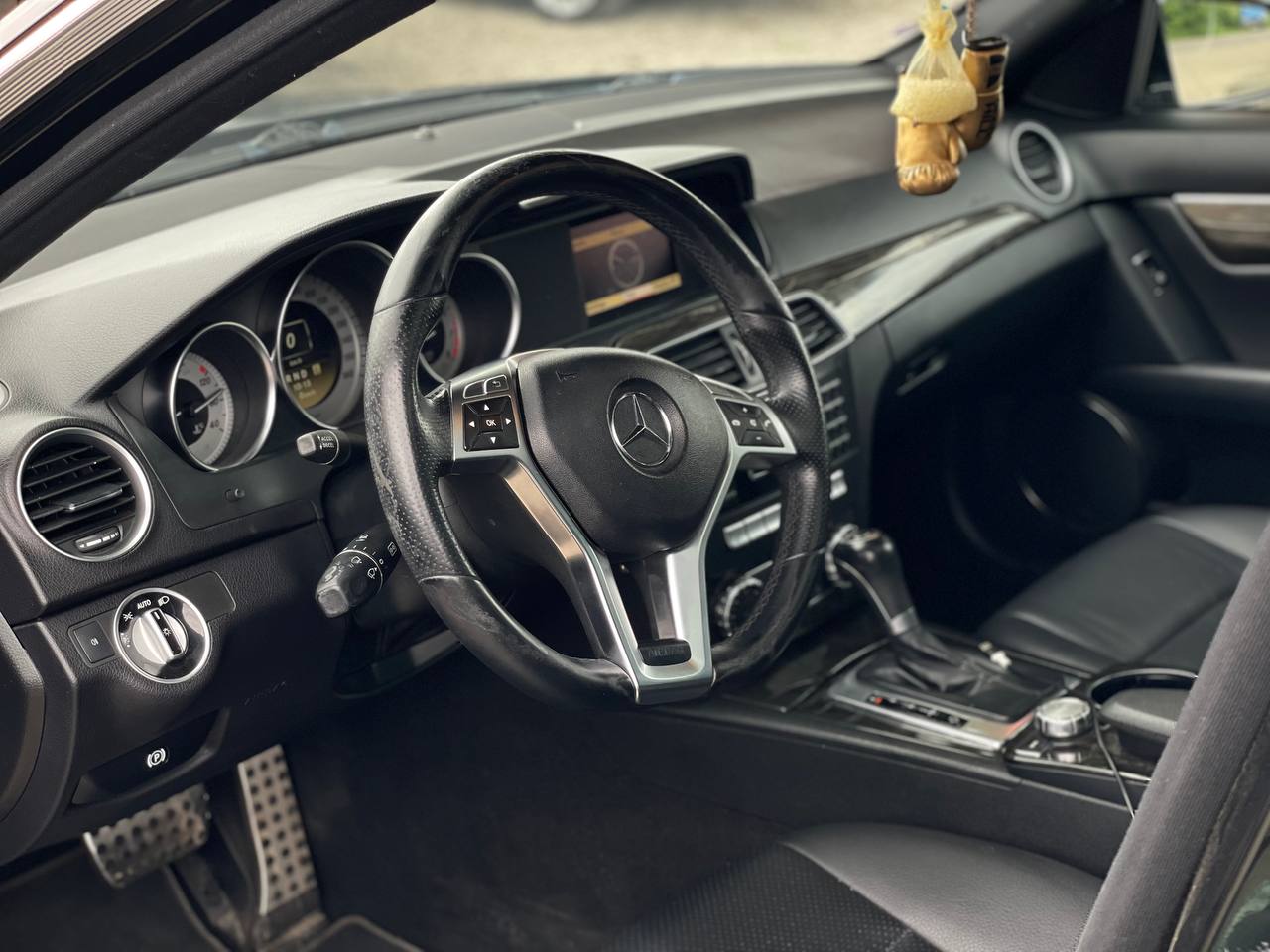 Mercedes Benz C250