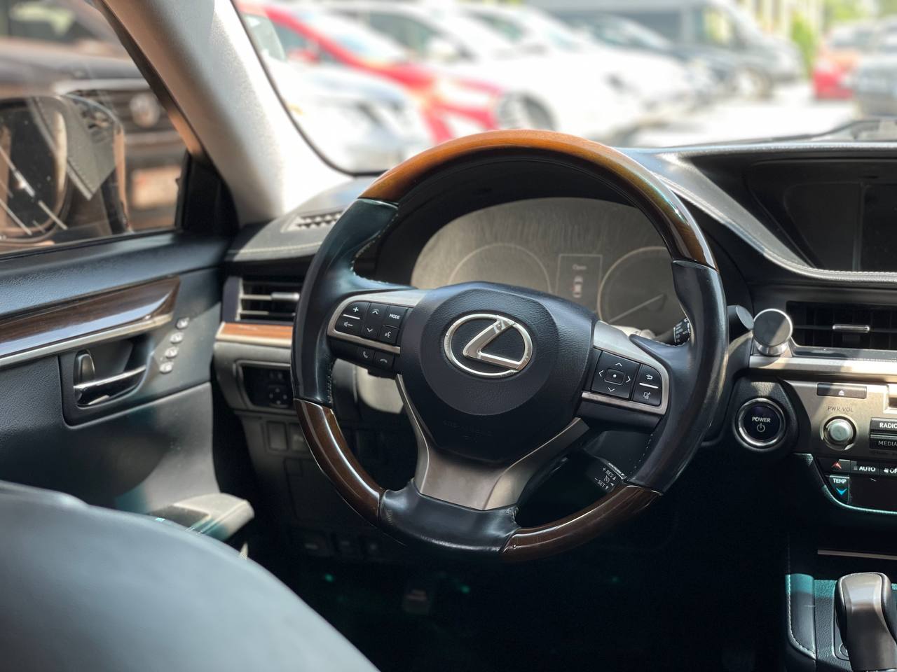 Lexus ES300h