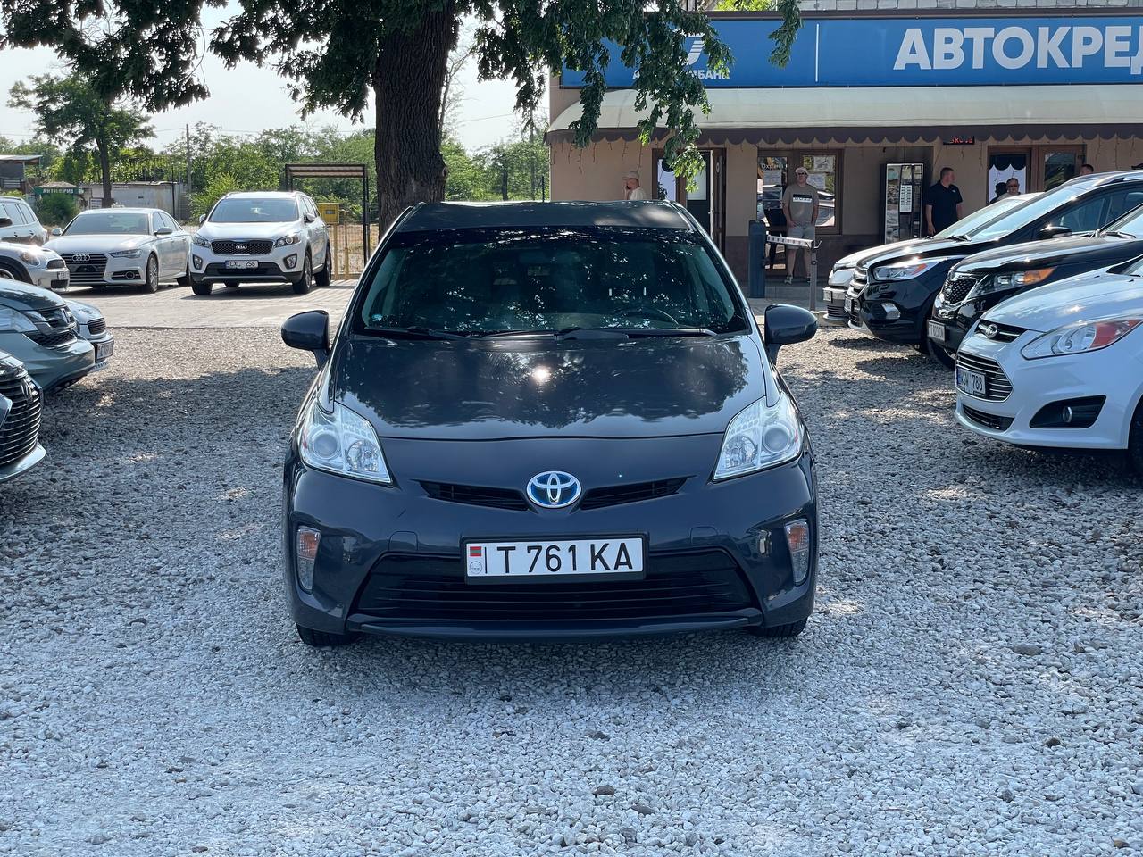 Toyota Prius 30
