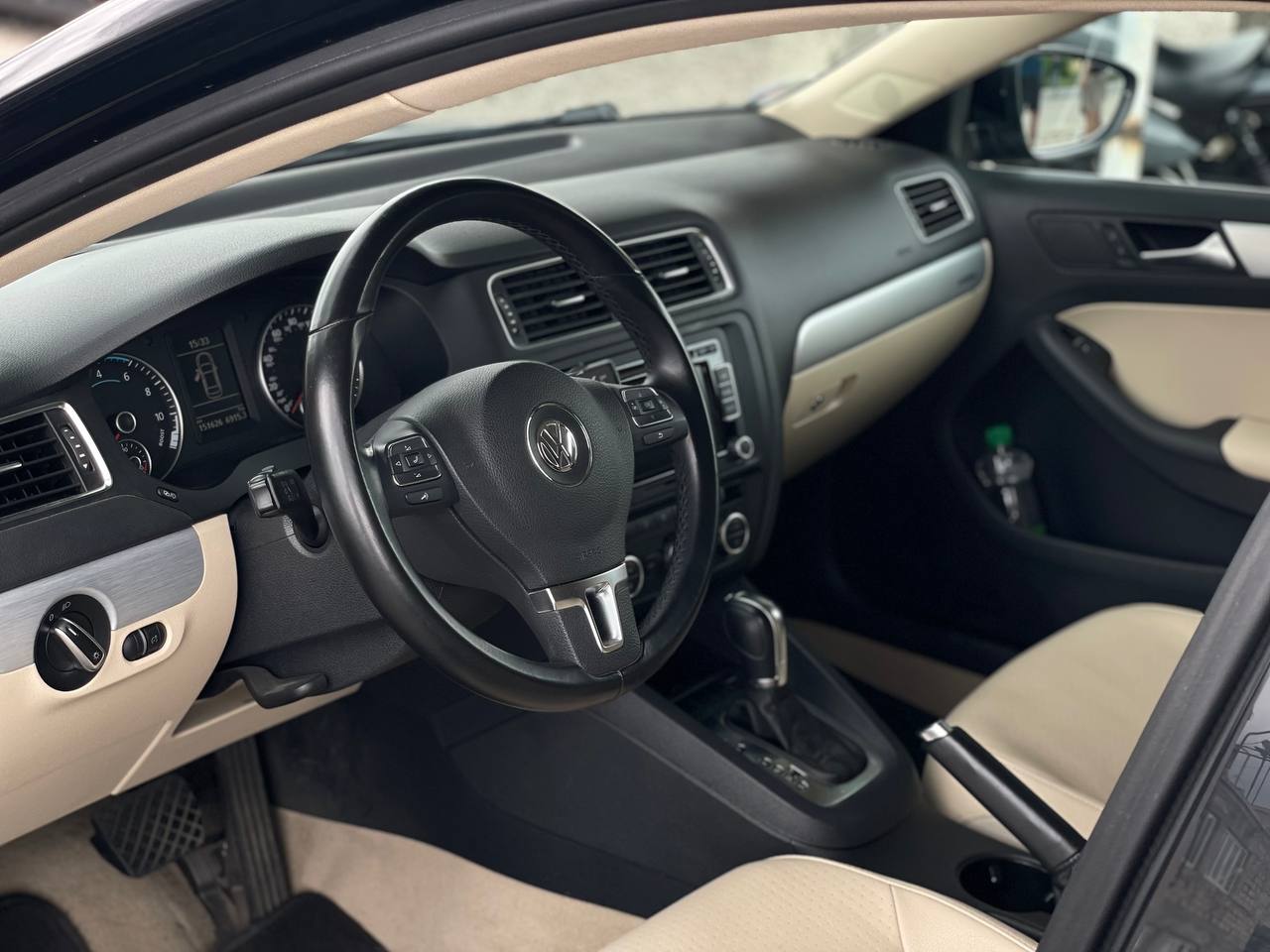 Volkswagen Jetta Hybrid