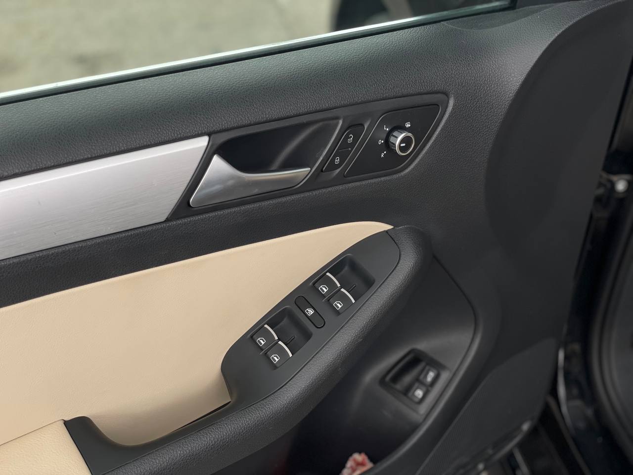 Volkswagen Jetta Hybrid