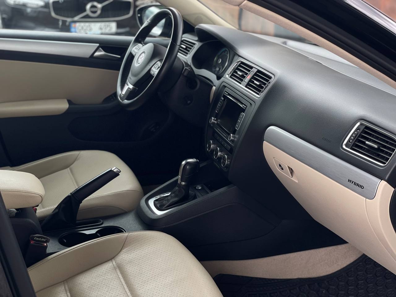 Volkswagen Jetta Hybrid