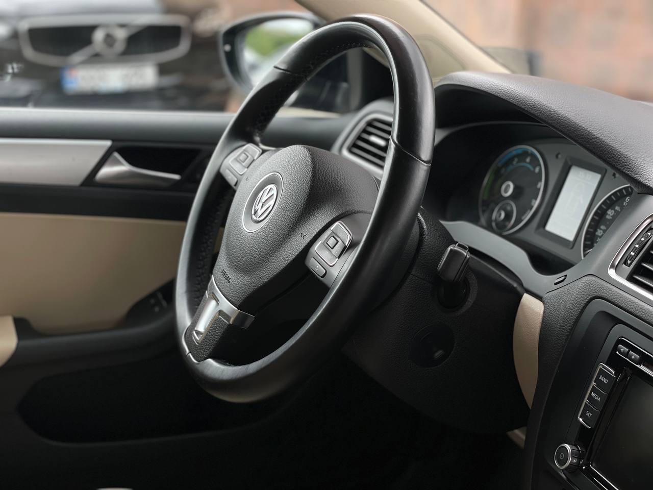 Volkswagen Jetta Hybrid