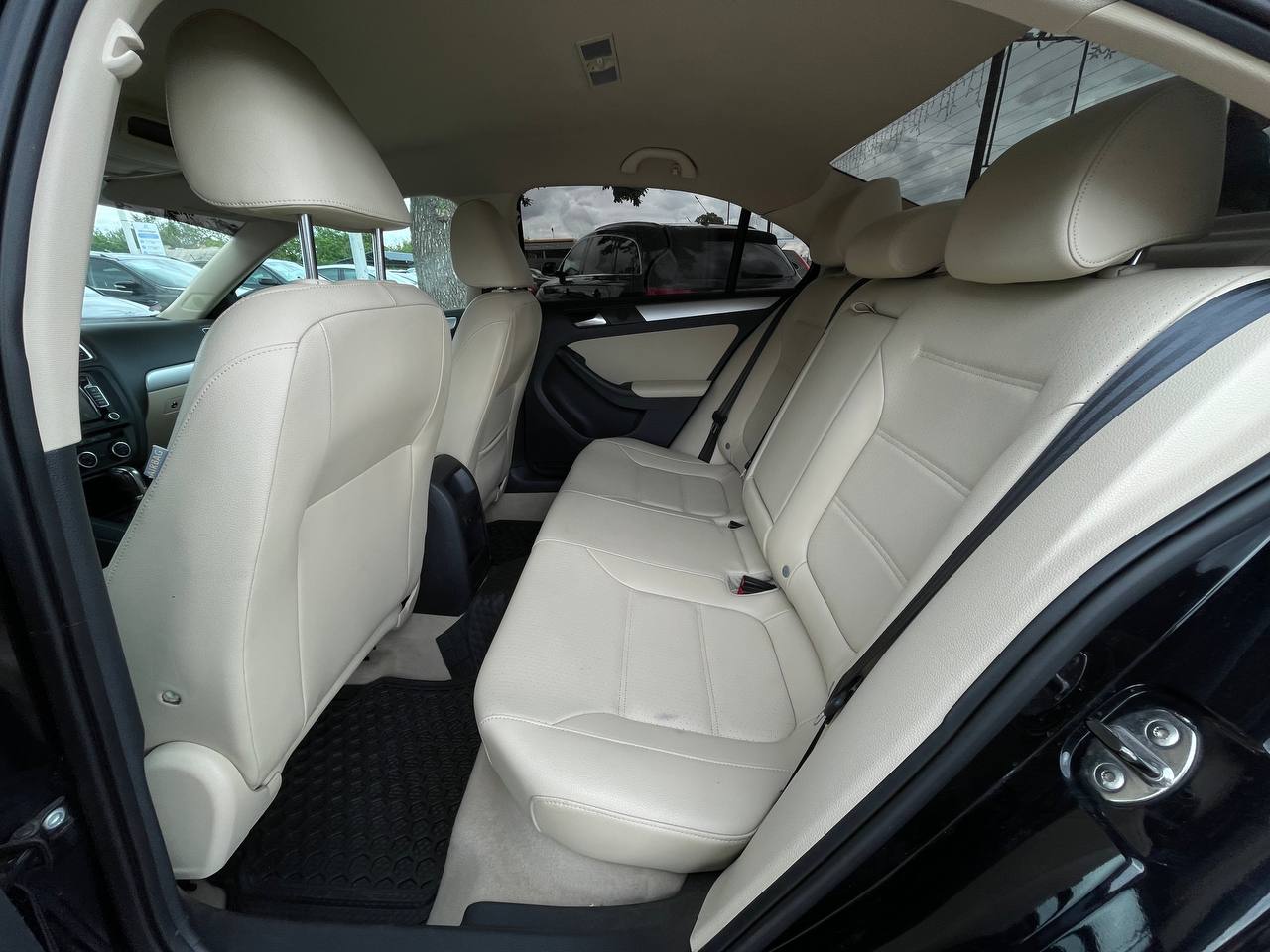 Volkswagen Jetta Hybrid