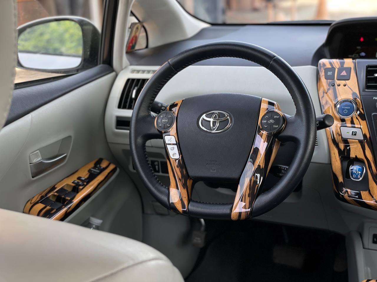 Toyota Prius V Hybrid