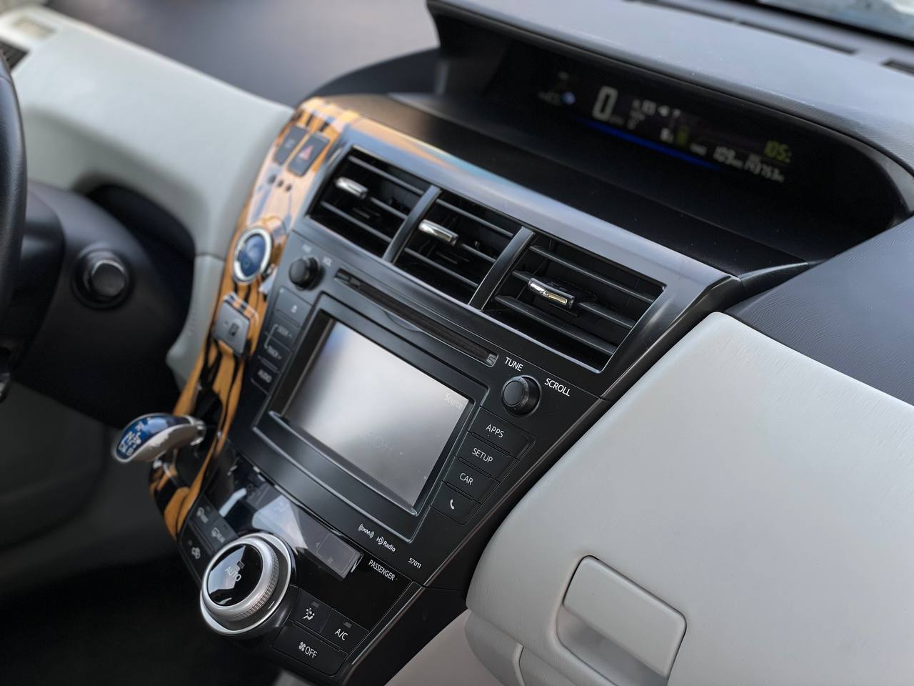 Toyota Prius V Hybrid