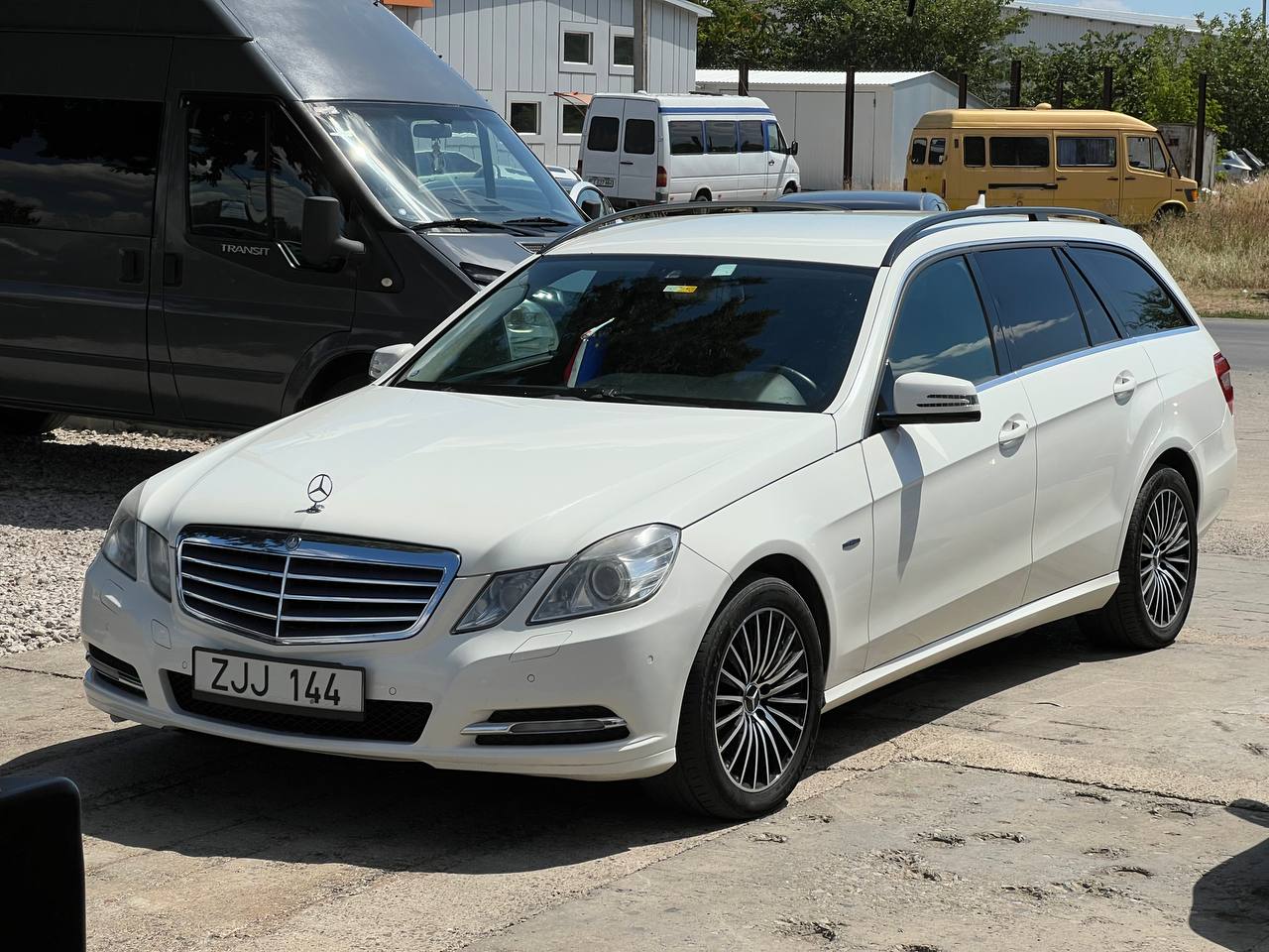 Mercedes Benz E220 W212