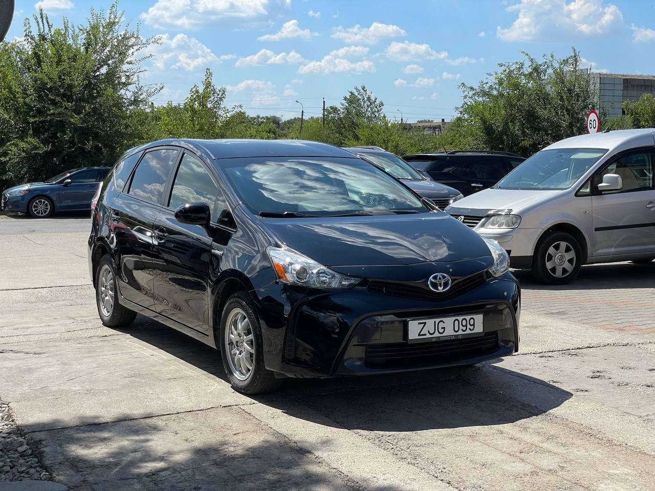 Toyota Prius V Hybrid