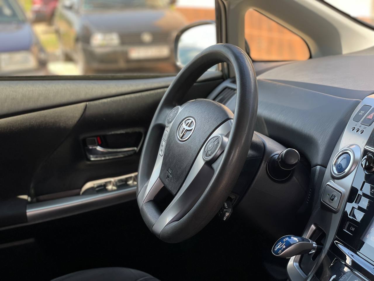 Toyota Prius V Hybrid