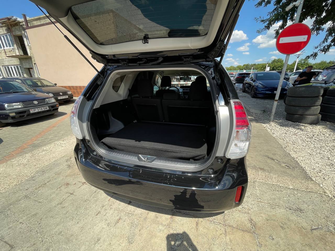 Toyota Prius V Hybrid