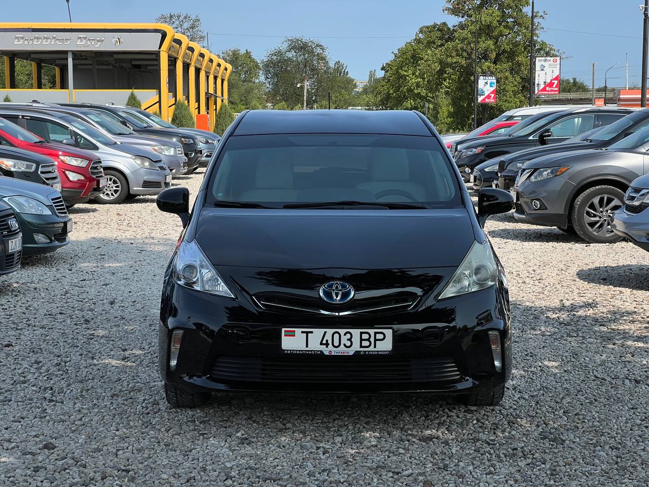 Toyota Prius V Hybrid