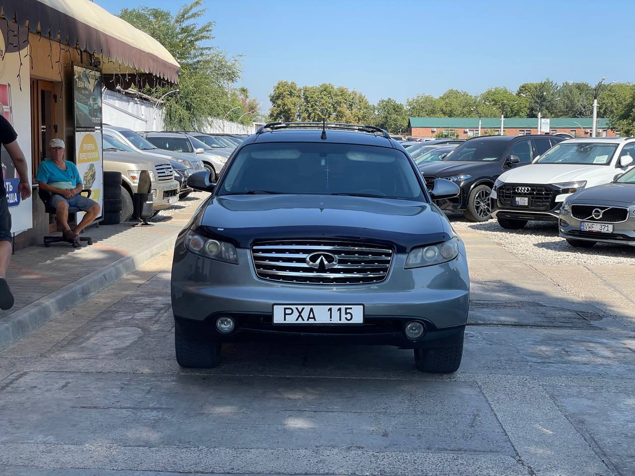 Infiniti FX35