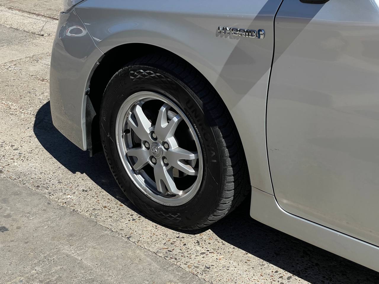 Toyota Prius 30