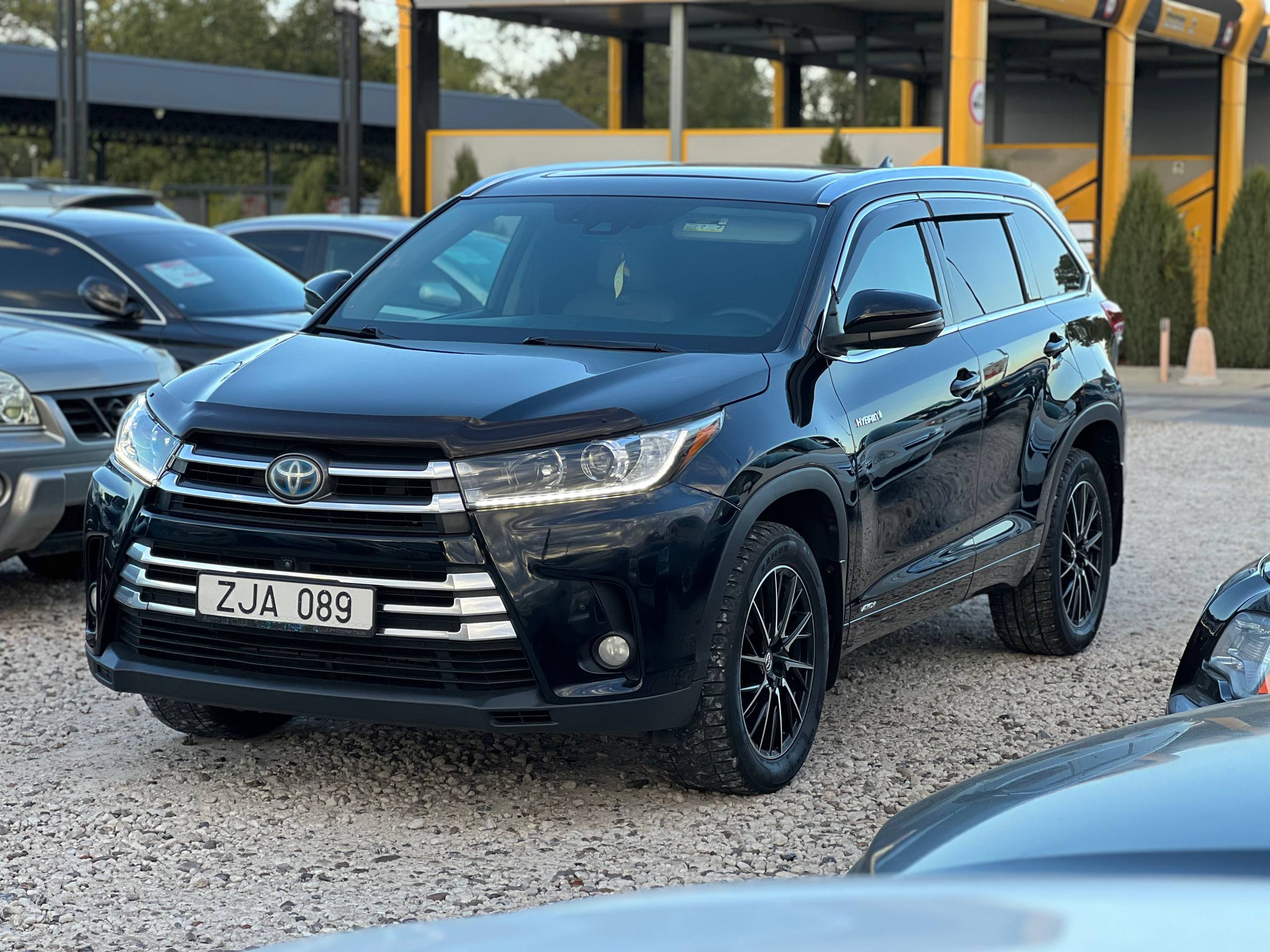 Toyota Highlander Hybrid