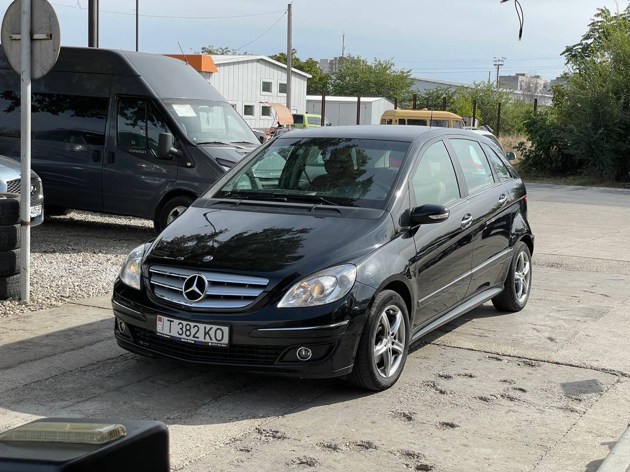 Mercedes Benz B200