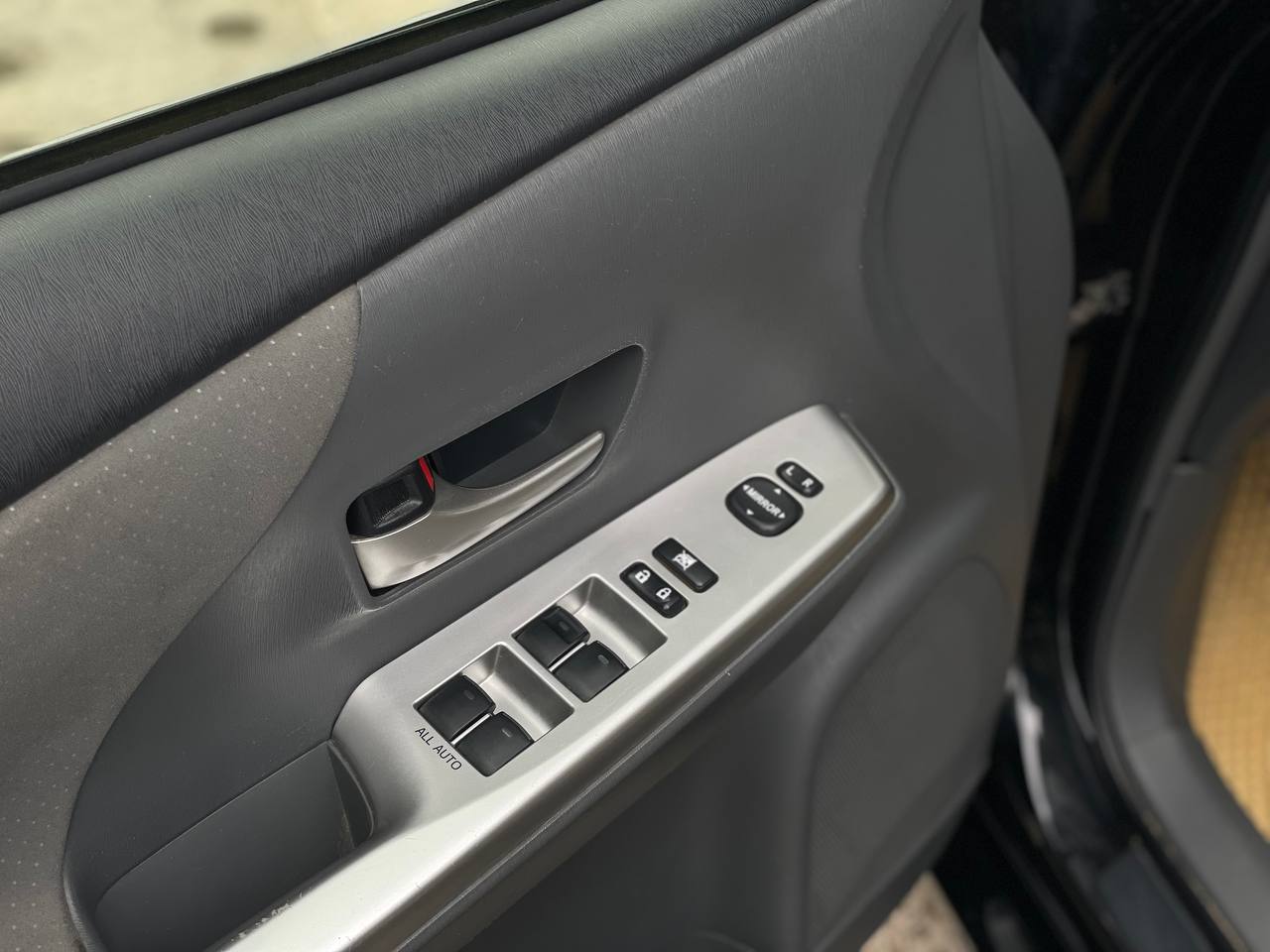 Toyota Prius V Hybrid