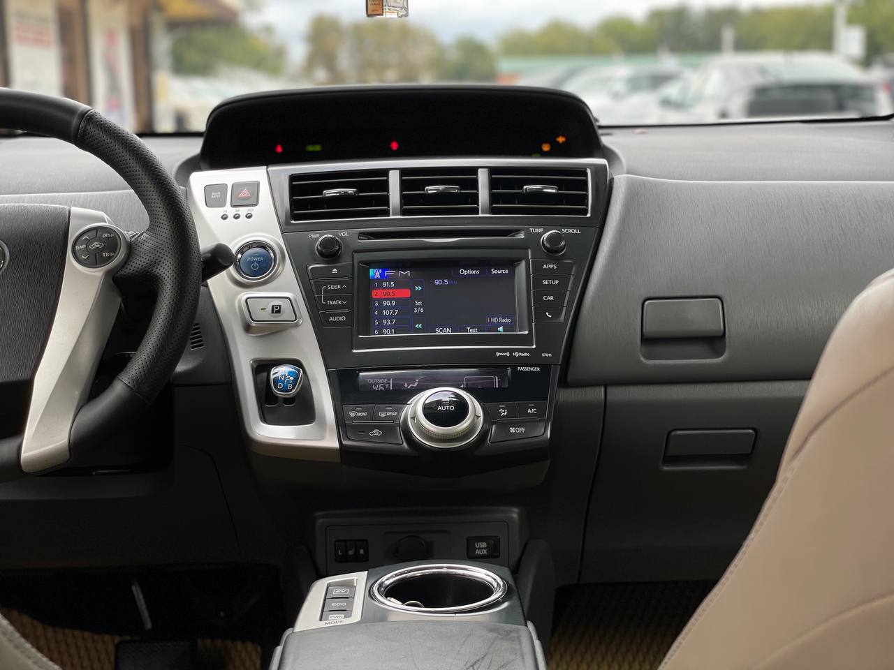 Toyota Prius V Hybrid