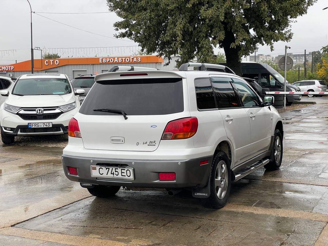 Mitsubishi Outlander