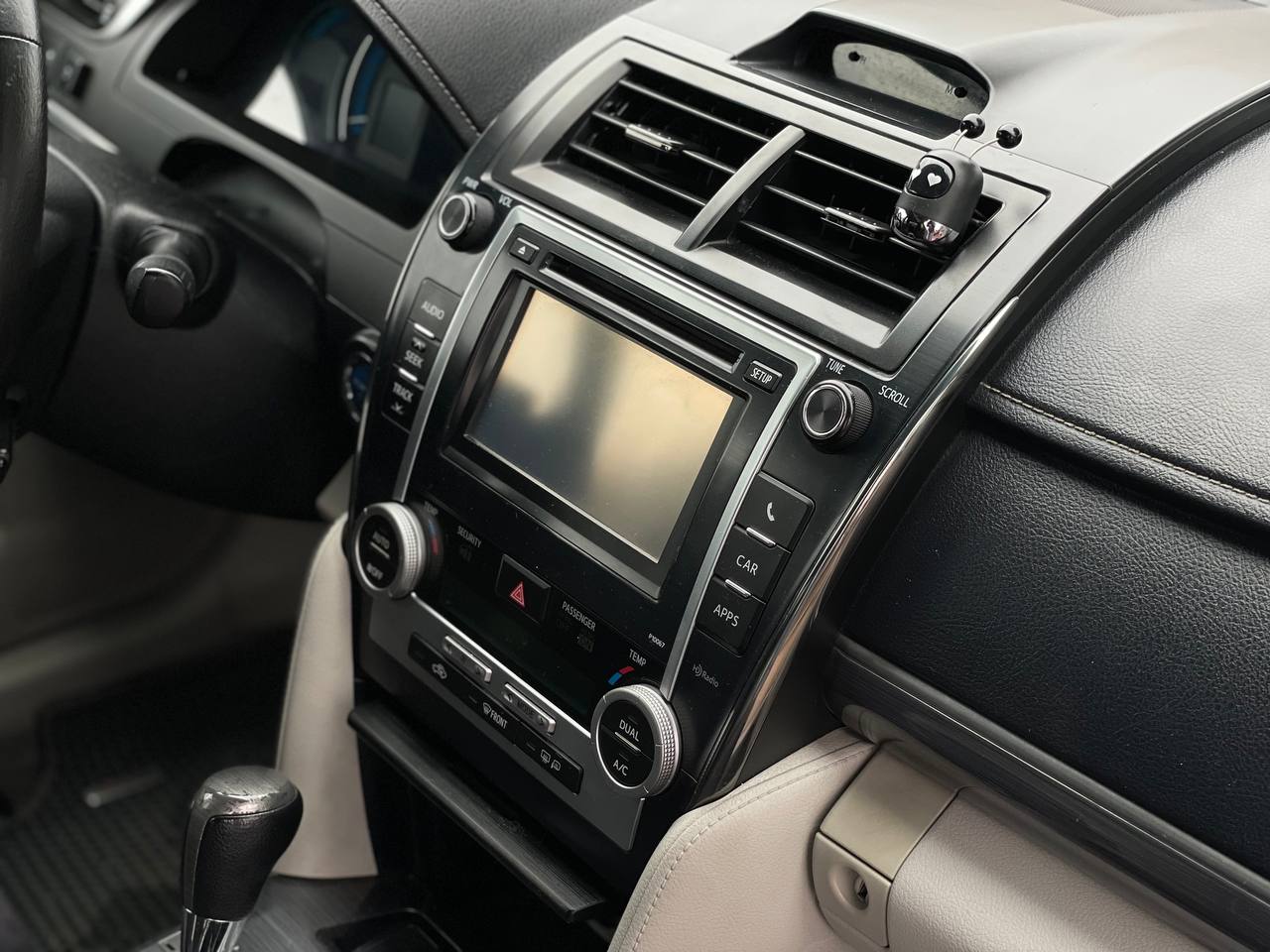 Toyota Camry 50 Hybrid