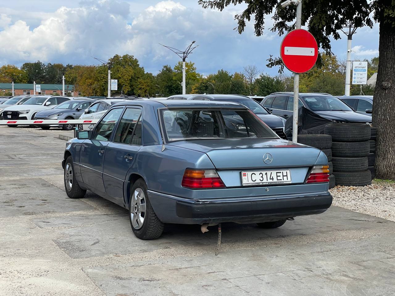 Mercedes Benz W124