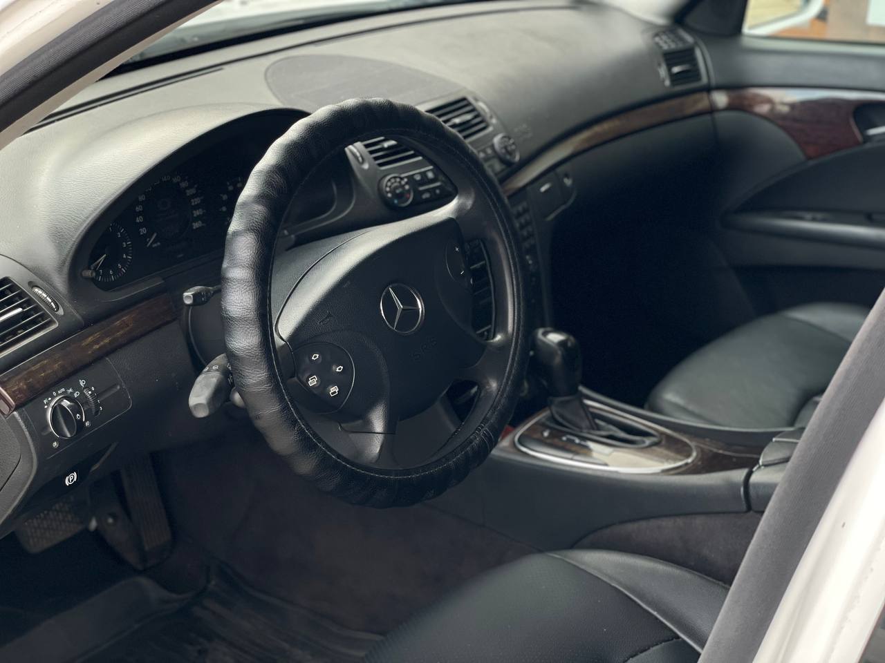 Mercedes Benz W211 E200 NGT