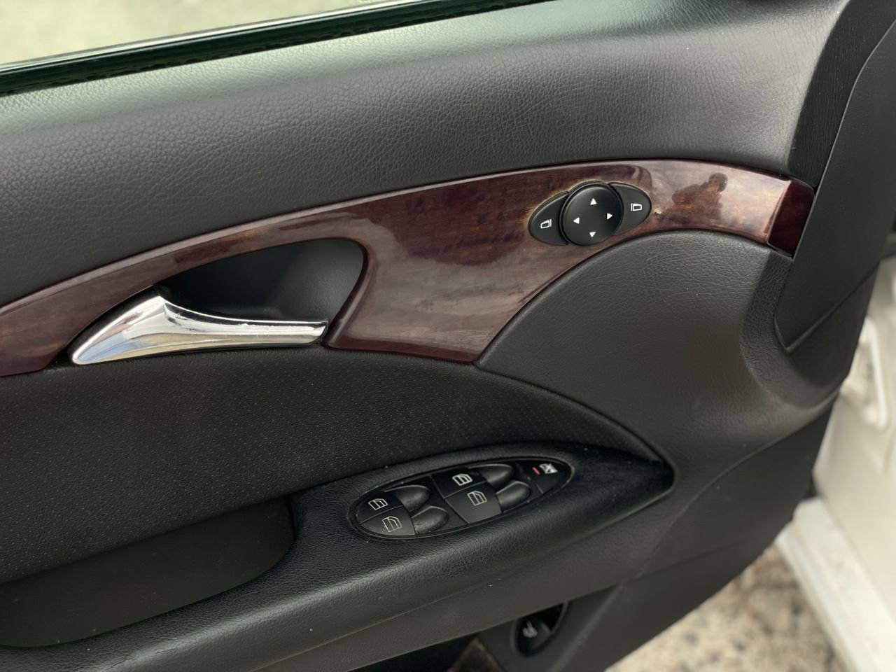 Mercedes Benz W211 E200 NGT