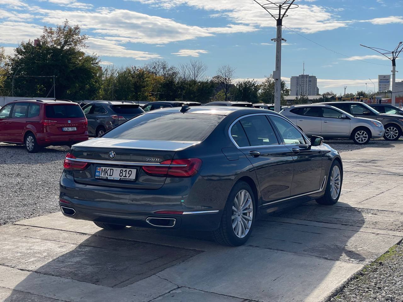 BMW G11 740i