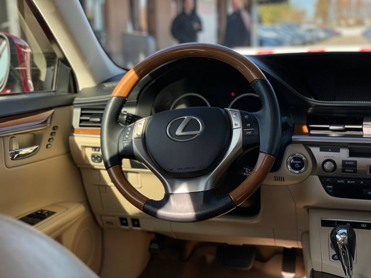 Lexus ES300h