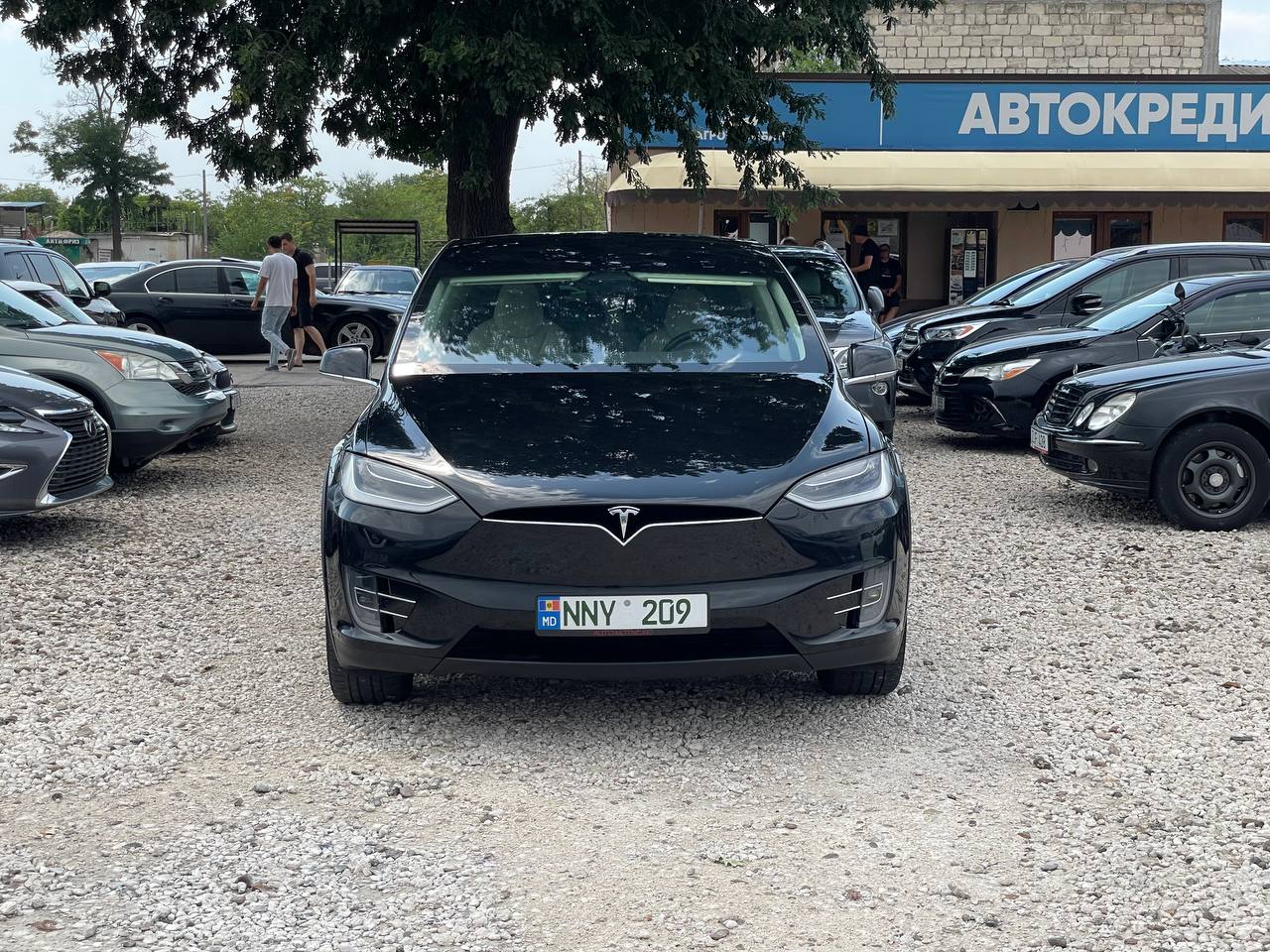 Tesla Model X 75D