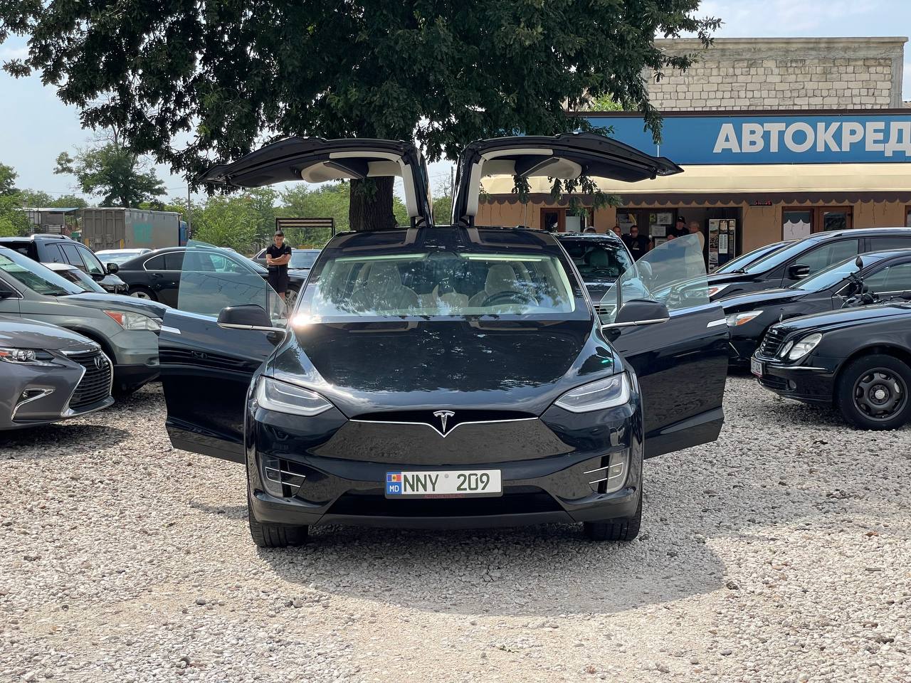 Tesla Model X 75D