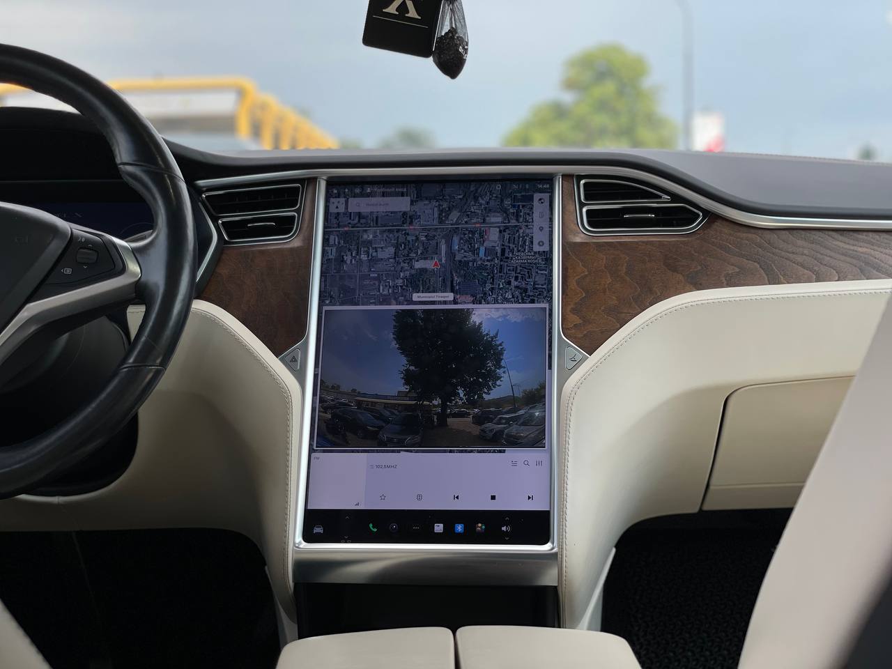 Tesla Model X 75D