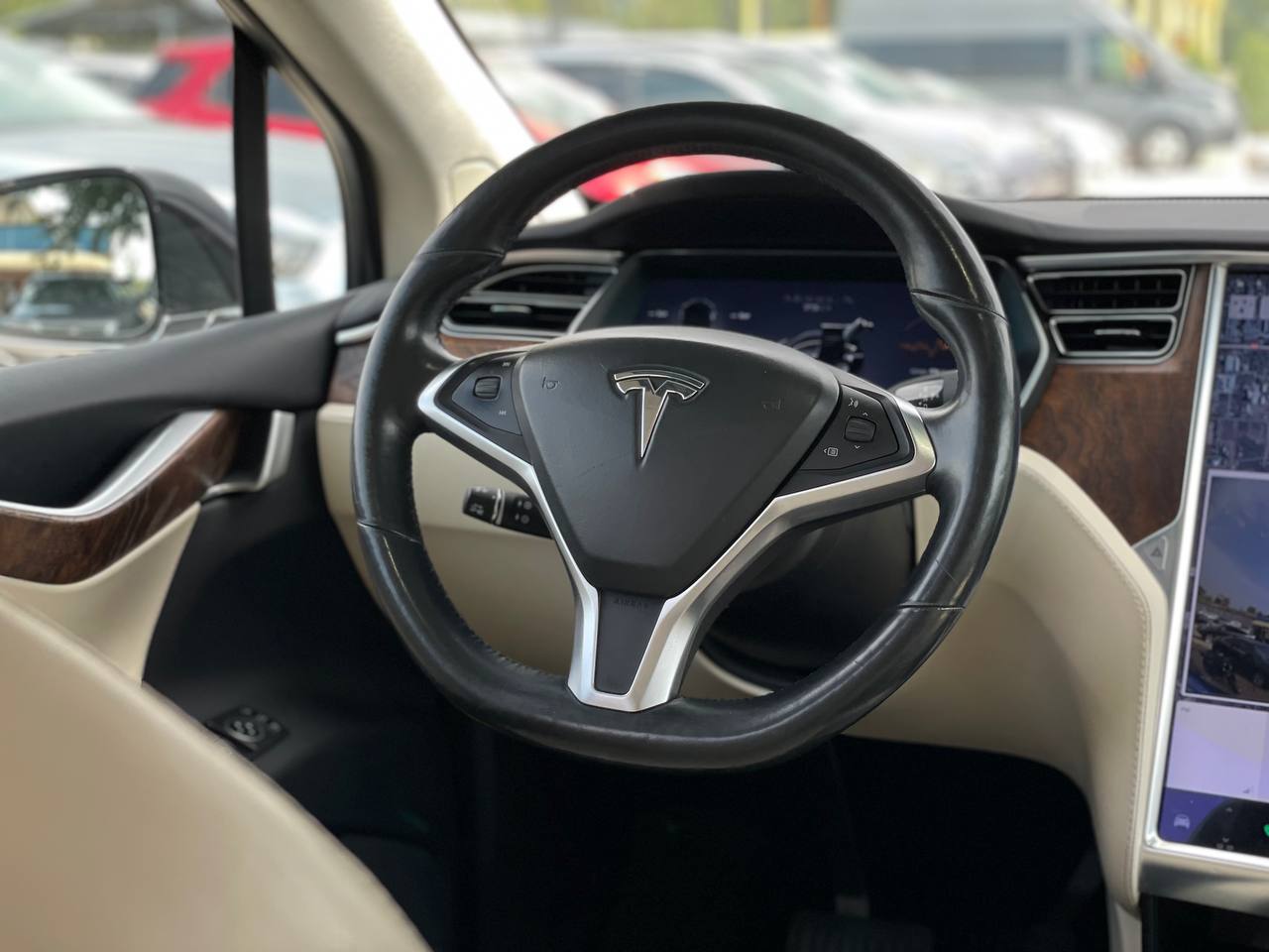 Tesla Model X 75D