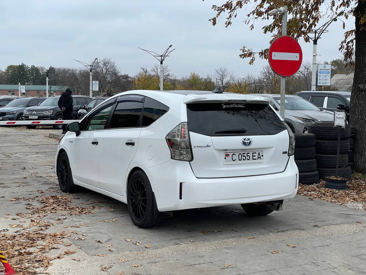 Toyota Prius V Hybrid
