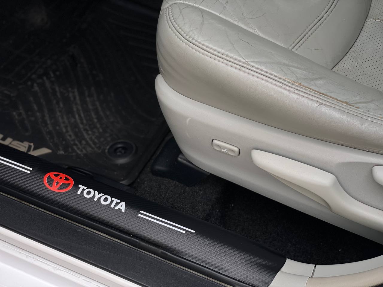 Toyota Prius V Hybrid