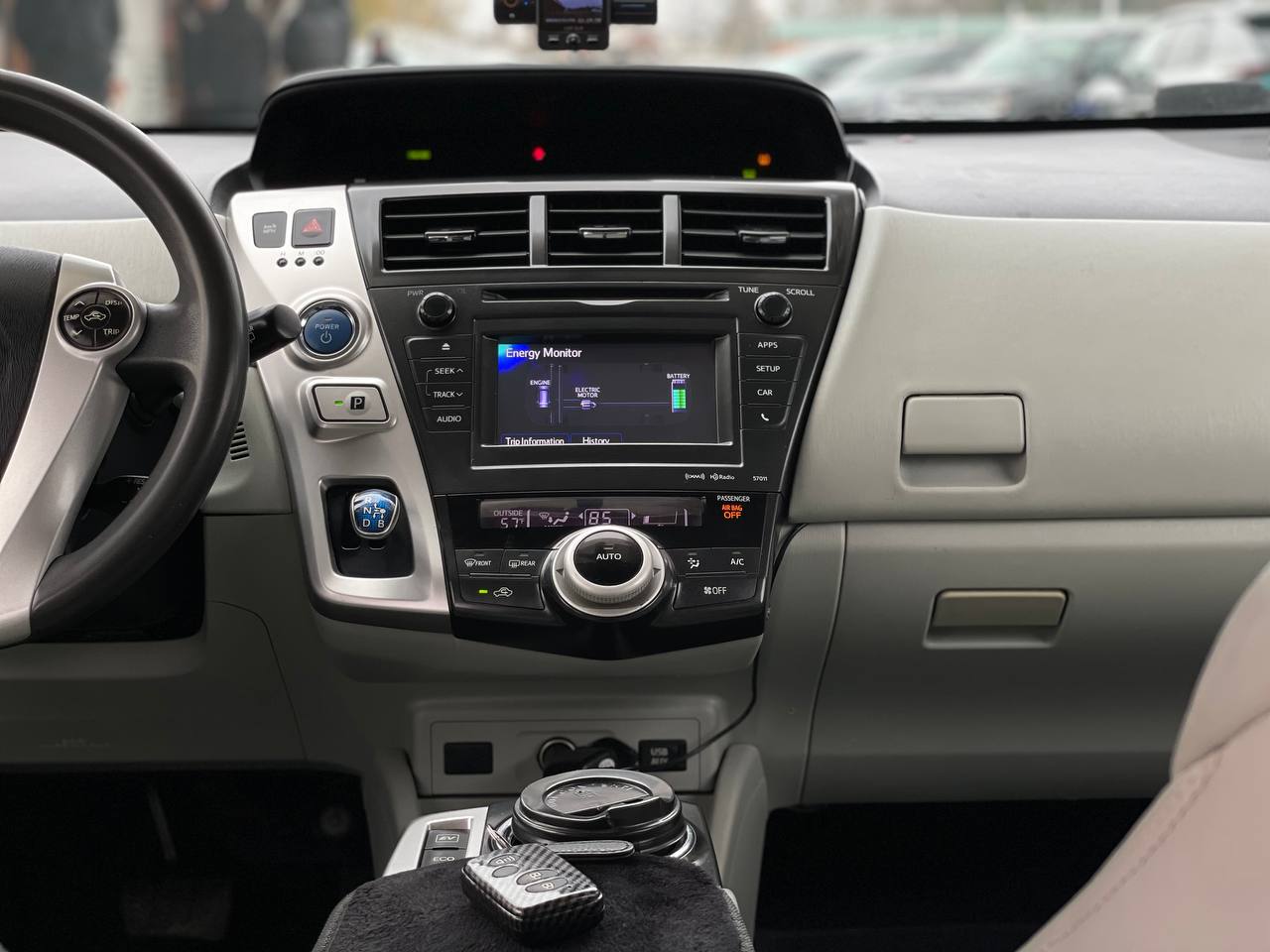 Toyota Prius V Hybrid