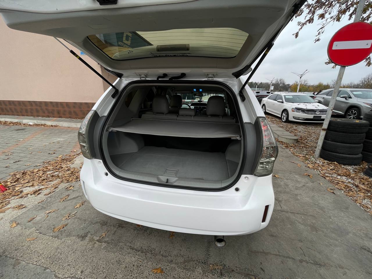 Toyota Prius V Hybrid