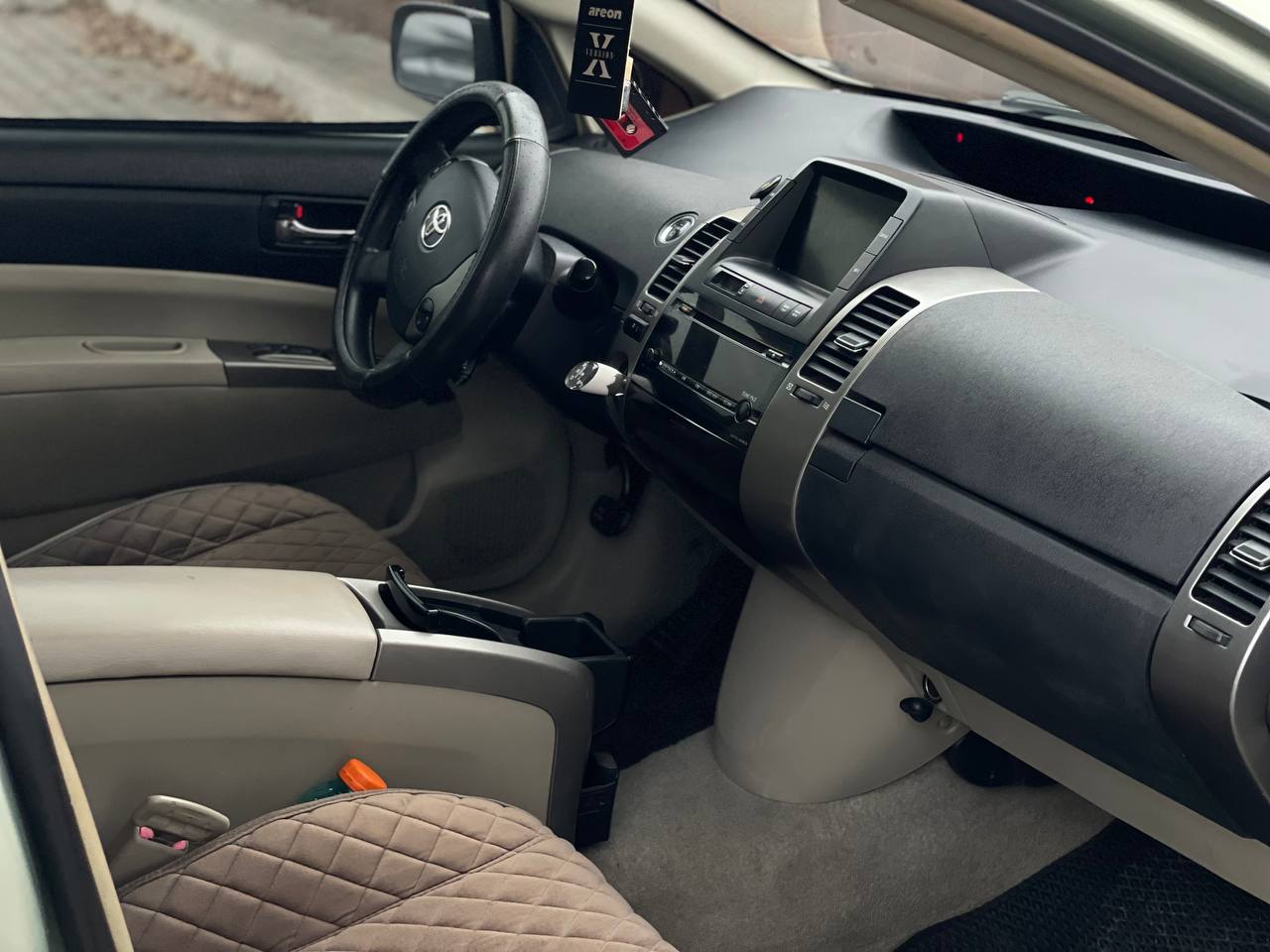 Toyota Prius 20 Hybrid